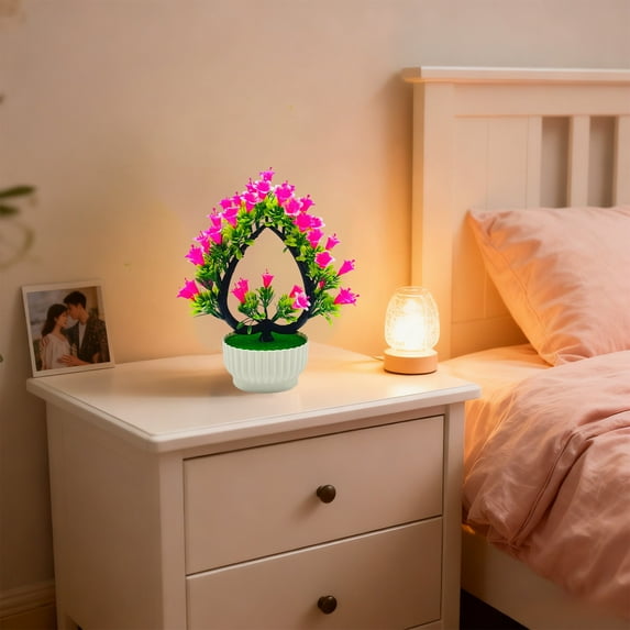 Valentine Decor Heart Shaped Tree with Vase Metal Frame Flowers Green Leaves Indoor Decorative Valentine's Day Gift Valentine Decorations​