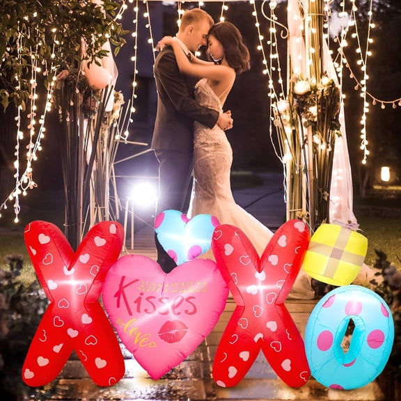 Valentine's Day Inflatables Heart Shaped Inflatable Conversation LED Lighted Blow up Ornament for Valentines Gift Wedding Home Yard Lawn Indoor Party