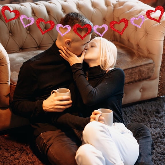 Valentine's Day Love Heart Banner Red and Pink Glitter Sweet Love Garland Banner for Valentine's Day Wedding Anniversary Bridal Shower Birthday Party Sign Decorations Supplies