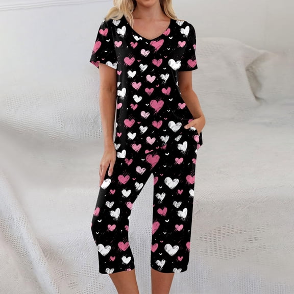 Valentine's Day Pajamas Sets for Women 2026 Lounge Heart Printed Plus Size Short Sleeve and Capri Pants Women 2 Piece Sleepwears