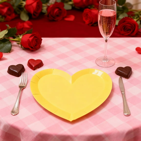 Valentines Day Disposable Heart Shaped Paper Tray Decorative Party Plates for Holiday Decorations Dessert Appetizer Serving