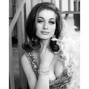 Valerie Leon shows off huge cleavage with feather boa over shoulder 8x10 photo