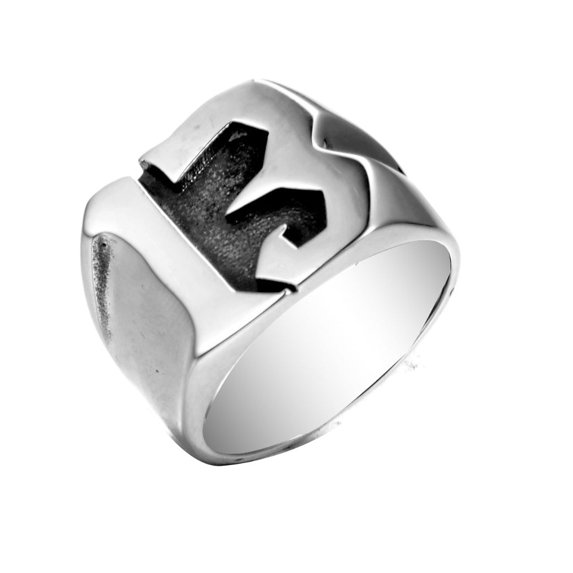 Vampire 13 Ring