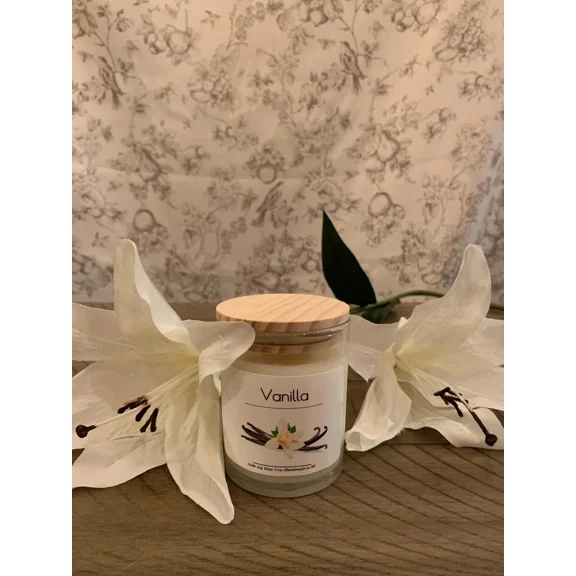 Vanilla Scented Homemade Candle- 100% Soy Wax - 7 Oz | Gift For Her/Him