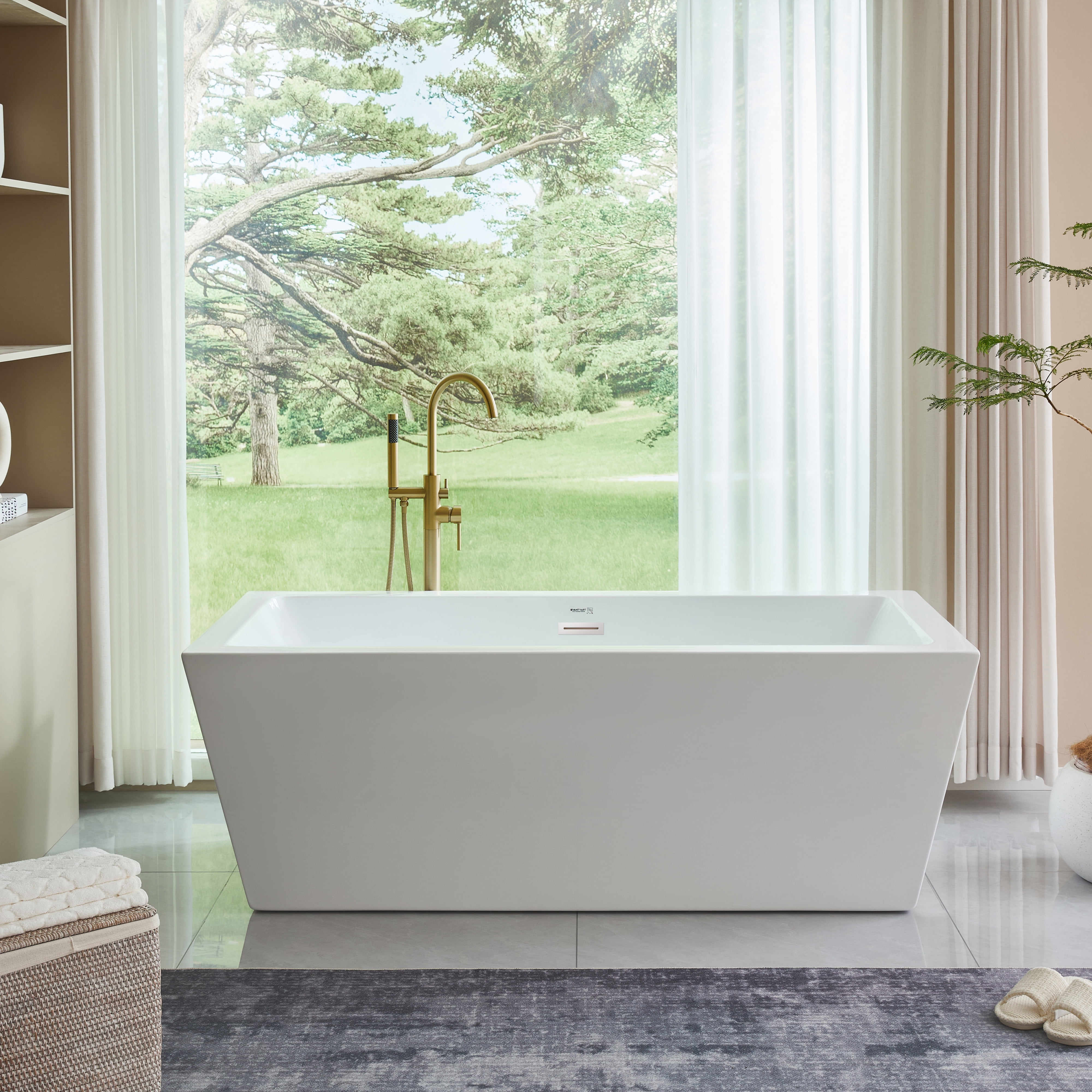 White Acrylic Freestanding Soaking Bathtub with Overflow Drain