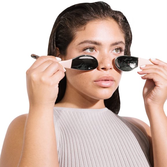 Vanity Planet Kera, 3-In-1 Cryotherapy Facial Globes and Gua Sha Beauty Tool Revitalize Tired Skin, Reduce Puffiness and Alleviate Tension - Ideal for Facial Contours, Temples, Neck and Body