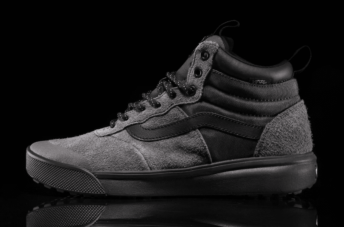 Vans ultrarange sales black peat