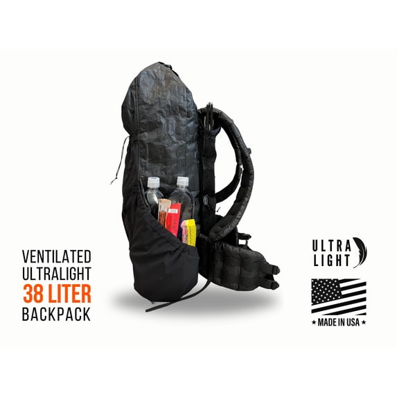 Vaucluse Backpack Ventilation Gear 25L Dayhike UL Framed Backpack with Mega-Pockets - Black & White