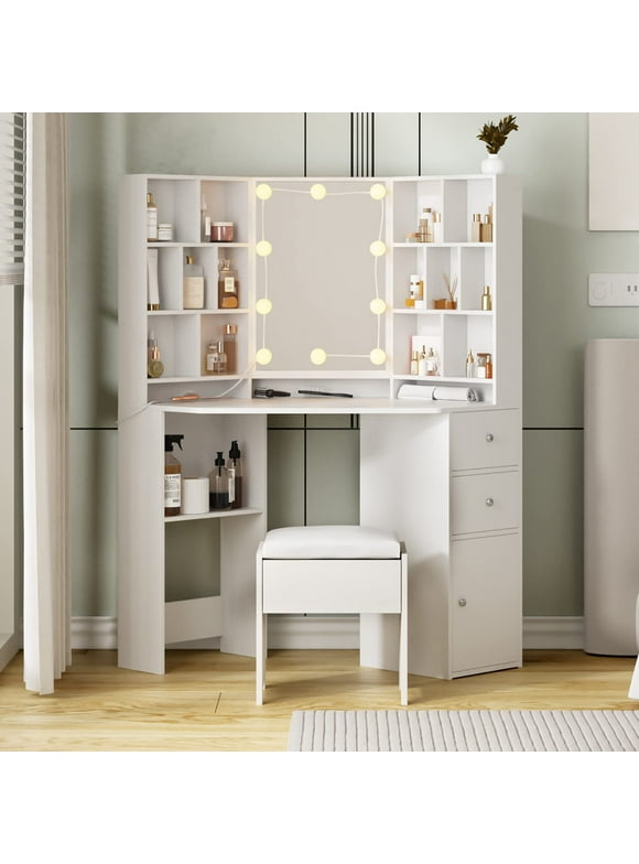 Lighted Makeup Vanity in Makeup Vanities