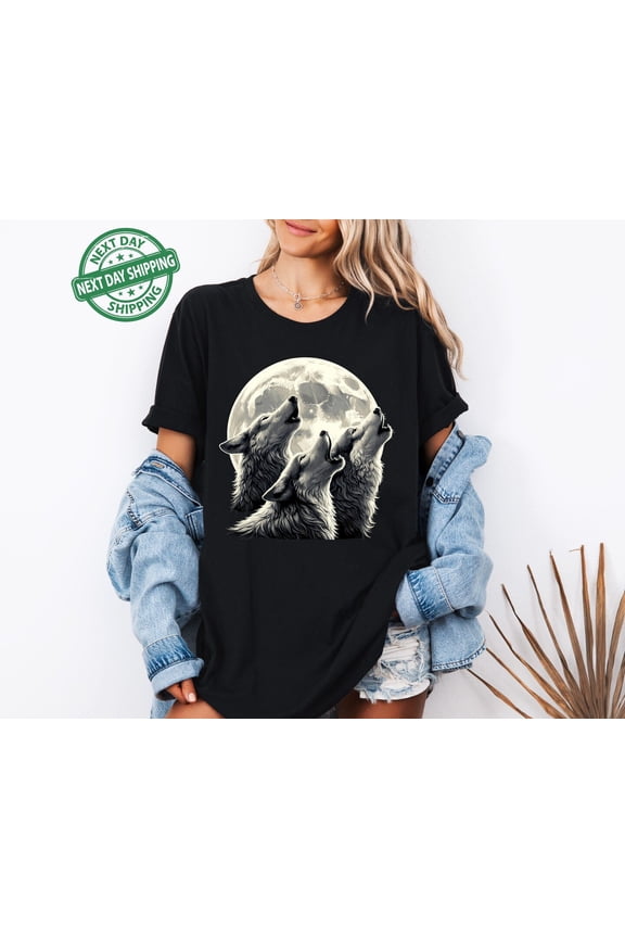 Howling Wolves Vintage 90s Graphic Shirt, Wolf Moon Tee, Wild Free, Loyal Wolf Retro Shirt, Grey Wolf Washed Oversize Tee, Wolf Gifts All Size S-5XL