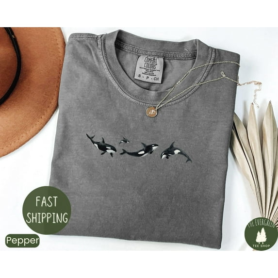 Velto Orca Whale Graphic Tshirt Ocean Inspired Vintage Casual Outfit Sealife Lover Everyday Wear Gift Idea Fullsize S-5XL Shirt