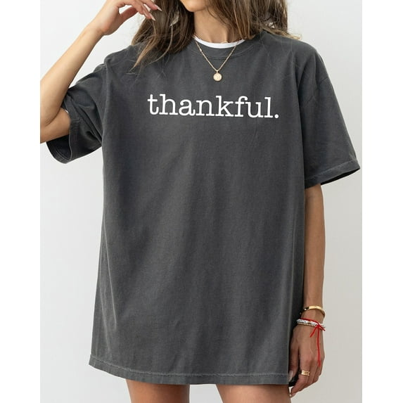 Velto Thankful Minimal Autumn Fall Seasonal Thanksgiving Graphic T-Shirt Simple Design Fullsize S-5XL Shirt
