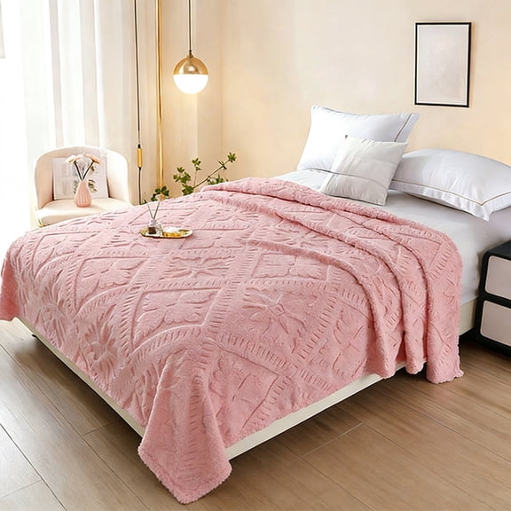 Velvet Checkered Throw Blanket | Soft & Warm Winter Blanket for Sofa or Bed | 150x200cm Cozy Fleece Blanket with Double-Sided Edging