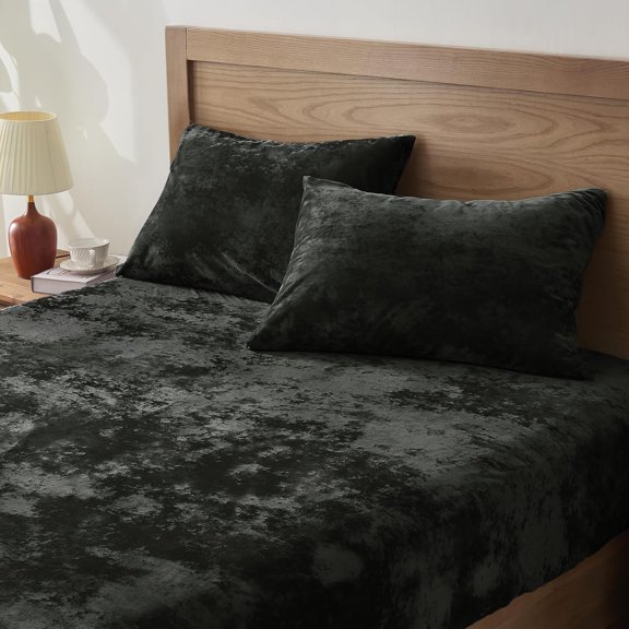 Velvet Fitted Sheet and Pillowcases Set, Luxury Soft Fuzzy Bottom with Reinforced Elastic Corner Straps, Deep Pocket up to 15 Inch, 1 2 (Queen, )