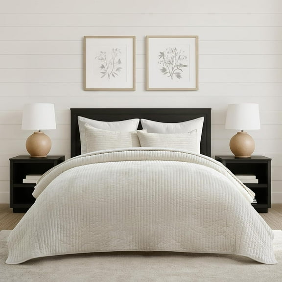 Velvet Quilt Set Queen Size, Luxurious Soft Striped Channel Bedding Set, Lightweight Velvet Comforter for All Season, Oversized Bedspread Coverlet with 2 Matching Shams, Ivory White
