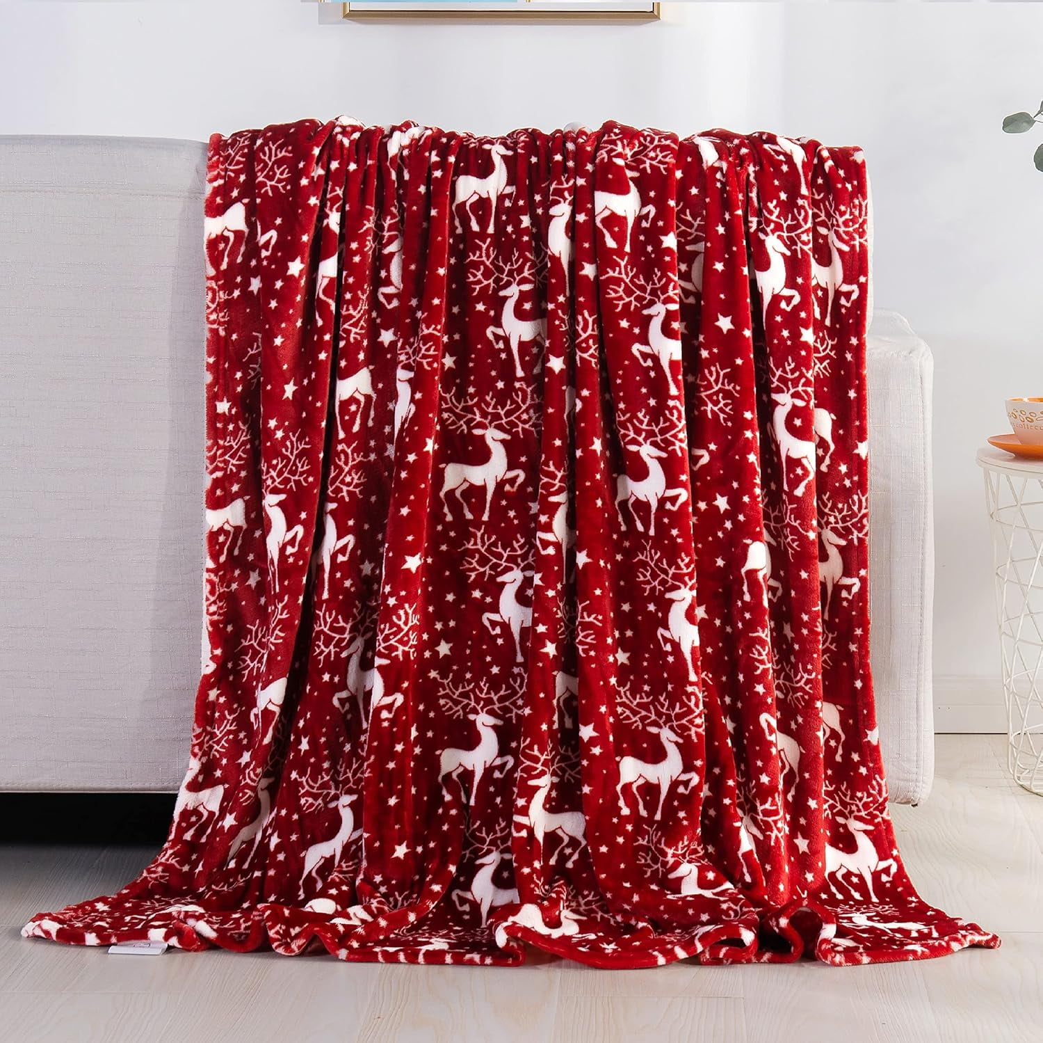 Red Reindeer Stars Christmas Fleece Throw Blanket 50 x 60 Inch