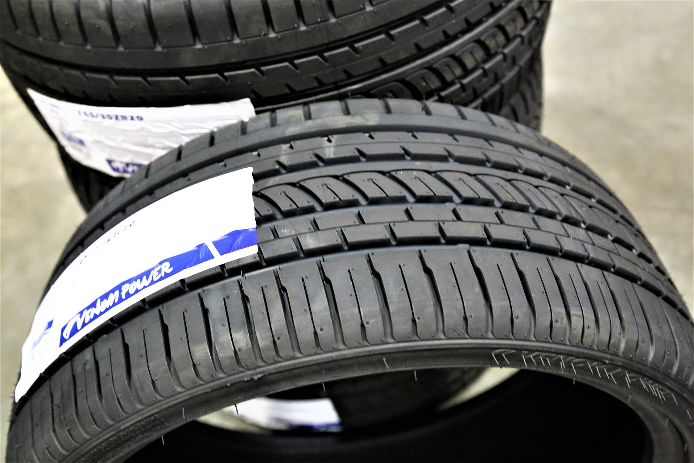 Venom Power Ragnarok Z 245/30ZR20 245/30R20 90W XL High Performance ...