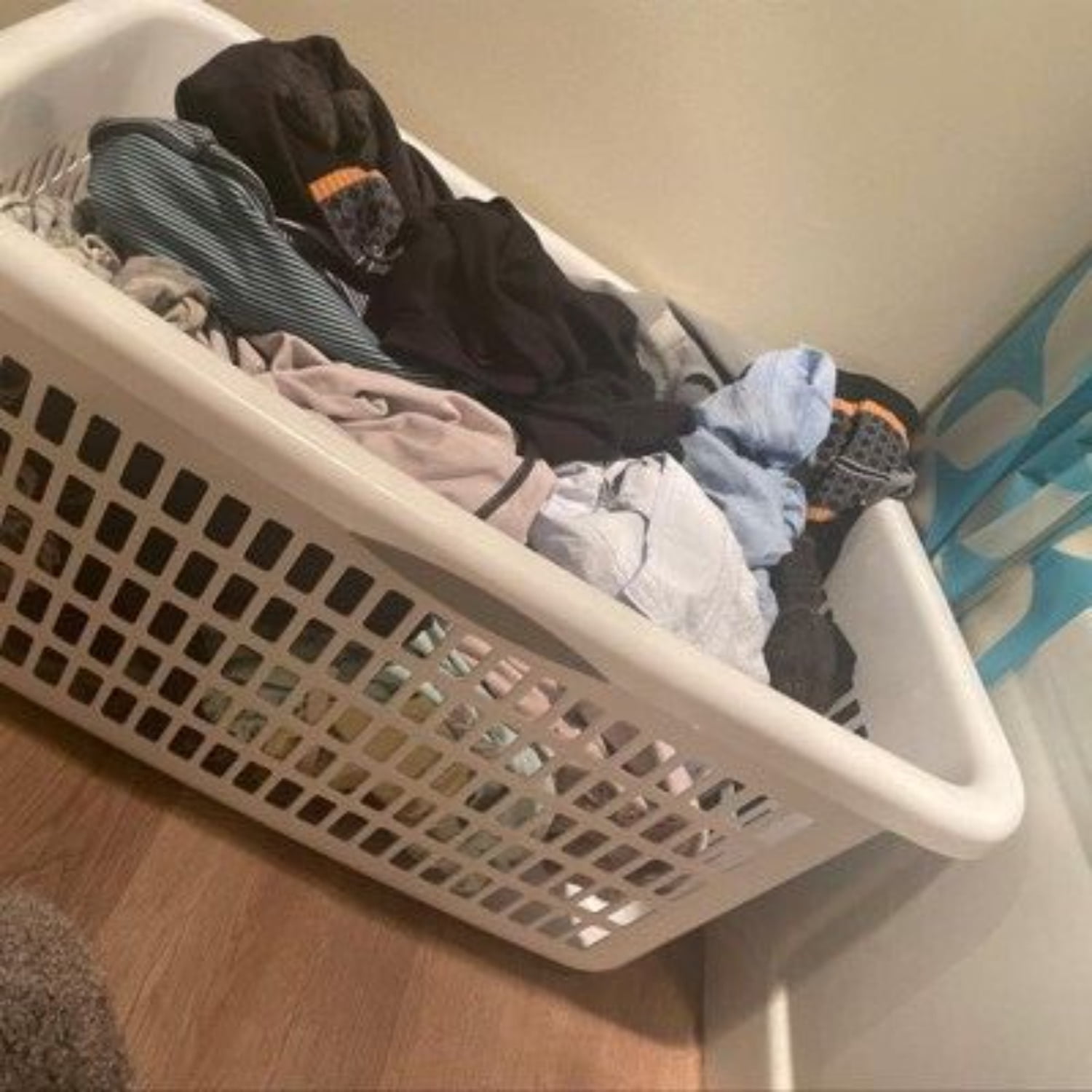 Ventilated Open Storage Basket, Portable White Laundry Basket, with 4 Built-in Handles, Suitable for Warehouses, Laundry Rooms, and Bathrooms.