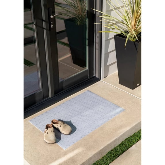 Veradek Shibori Diamond Rectangular Outdoor Accent Rug - 24" x 36" - Grey