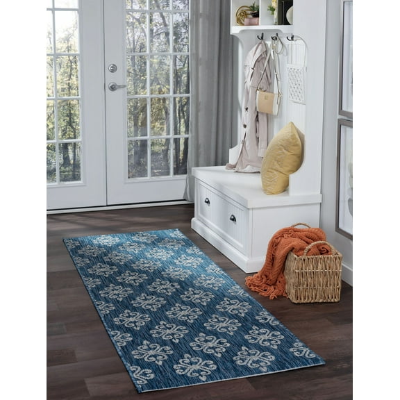 Veranda Transitional 2.7' x 7' Indigo and Light Gray Polypropylene Outdoor Area Rug