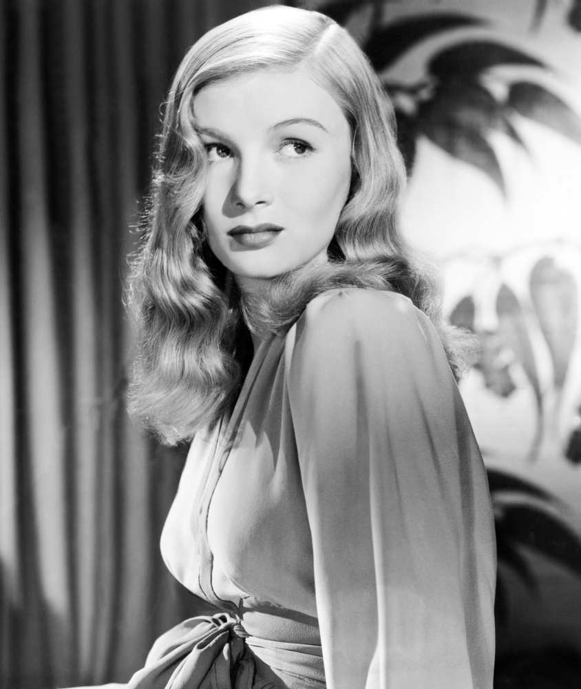 Veronica Lake Canvas Art - (16 x 20)