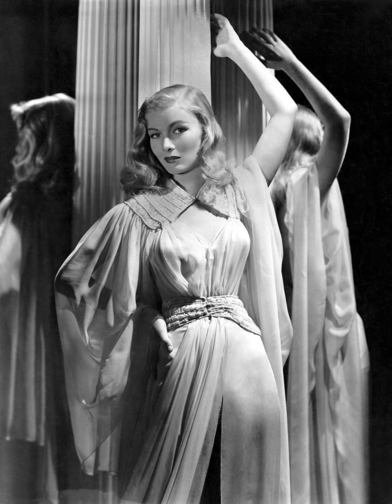 Veronica Lake Canvas Art -  (16 x 20)
