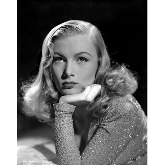 Veronica Lake wearing a metallic shirt Photo Print (8 x 10)
