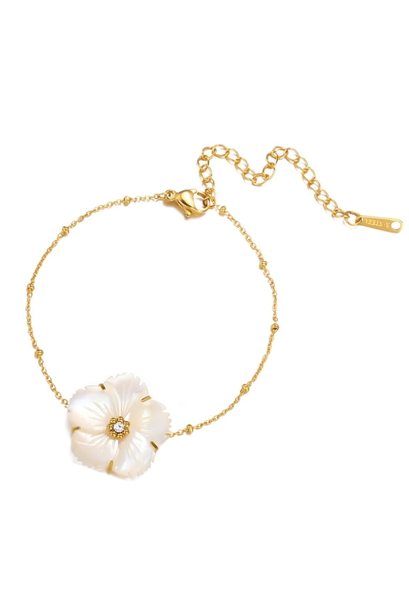 Versatile Flower Inspire Bracelet With Lustrous Stylish Pearls Embellishments