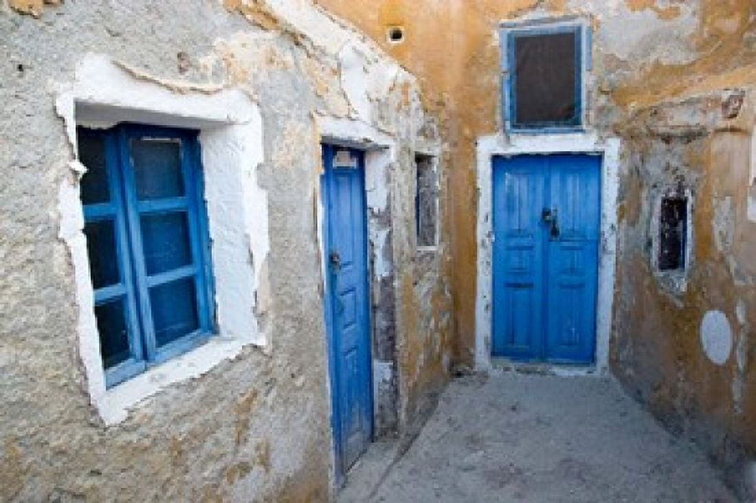 Very Old Building Built Oia Santorini Greece Canvas Art - Darrell Gulin DanitaDelimont (34 x 23)