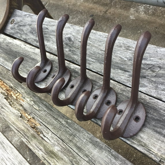 Veryke 5Pcs Wall Hooks for Coats/ Hats, Vintage Style Cast Iron Coat Hooks Rack for Wall, Wall Mount Hook Coat Rack for Front Door, Kitchen, Entry, Brown
