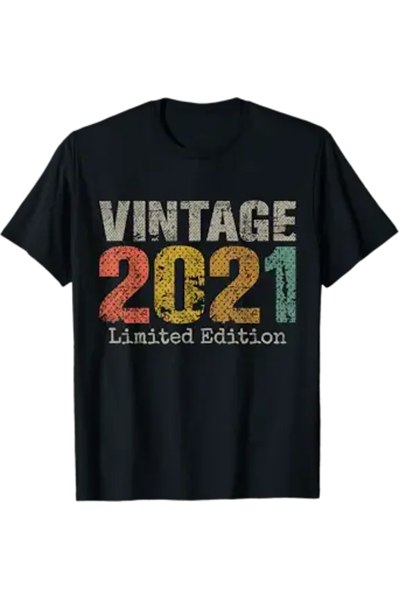 Vesco Vintage 2021 Text 5th Birthday Gift Boy Girl 5 Year Old T-Shirt