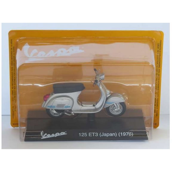 Vespa 125 ET3 (Japan 1973) 1:18 scale in Silver/Blue by Ex Mag