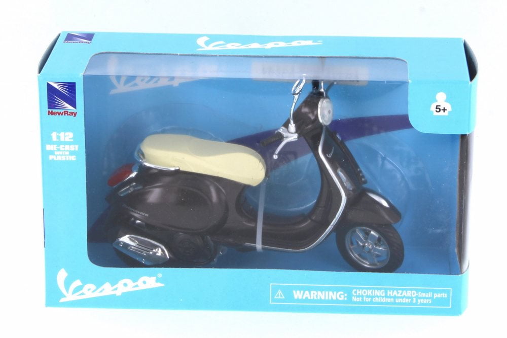 New Ray 57553S 1/12 Scale Diecast Vespa Primavera Model Toy Car
