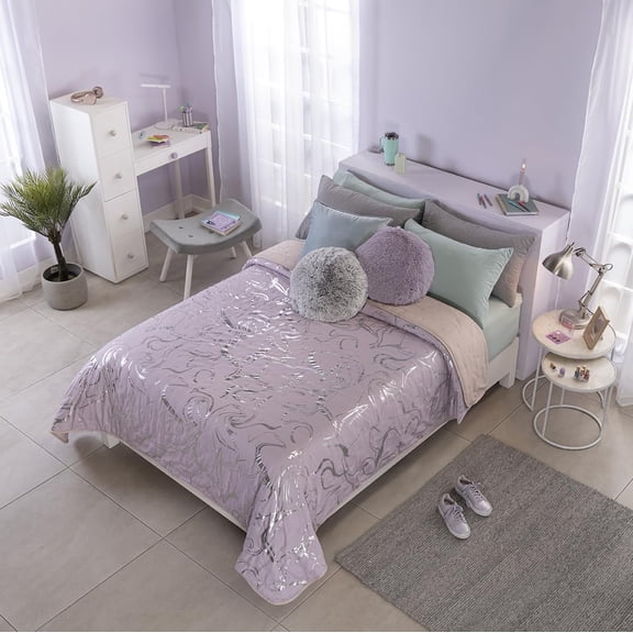 Vianney Queen Comforter, Novo Boston Bedding, Reversible Lightweight Quilted Blanket in Blue and Grey Striped Design with Solid Light Grey on Other Side, 91”x93”