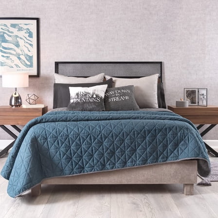 Vianney - Twin Comforter - 71x93 Inches - Reversible Lightweight Blanket with Triangular Quilt Pattern - Year-Round Soft Cozy Bedding in Cobalt Blue and Dark Grey