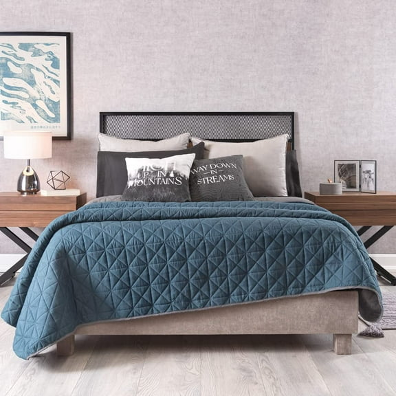 Vianney - Twin Comforter - 71x93 Inches - Reversible Lightweight Blanket with Triangular Quilt Pattern - Year-Round Soft Cozy Bedding in Cobalt Blue and Dark Grey