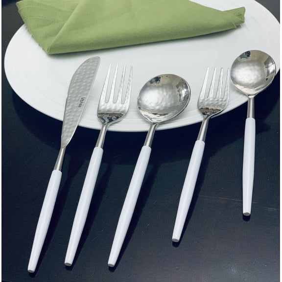 Vibhsa White Flatware Set 5 Piece Place Setting (Hammered Mouth)