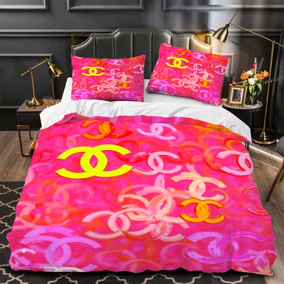 Vibrant 3-Piece Duvet Cover Set with Bold Interlocking Pattern - Modern Bedding for Stylish Bedrooms