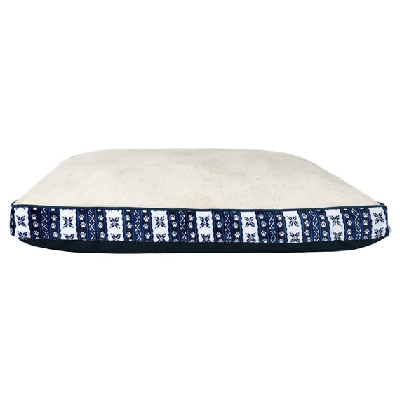 Vibrant Life Holiday Large Deluxe Gusset Pillow Pet Bed, Lucky Fair Isle, 42" x 32"