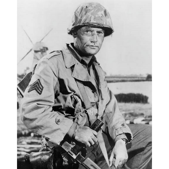 Vic Morrow holds machine gun as Sgt Chip Saunders 1962 Combat TV poster