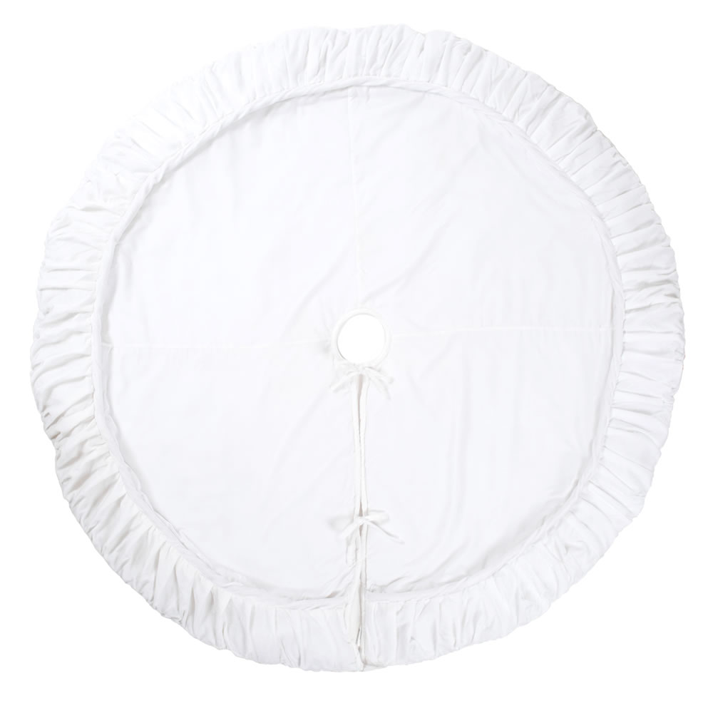 Vickerman 60 in. Plush White Velvet Tree Skirt