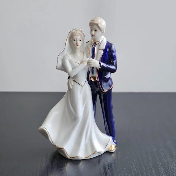 Victoria Bella, QW2051, 8-Inch Wedding Couple Porcelain Figurine, Romantic Bride and Groom Sculpture, White and Cobalt Blue