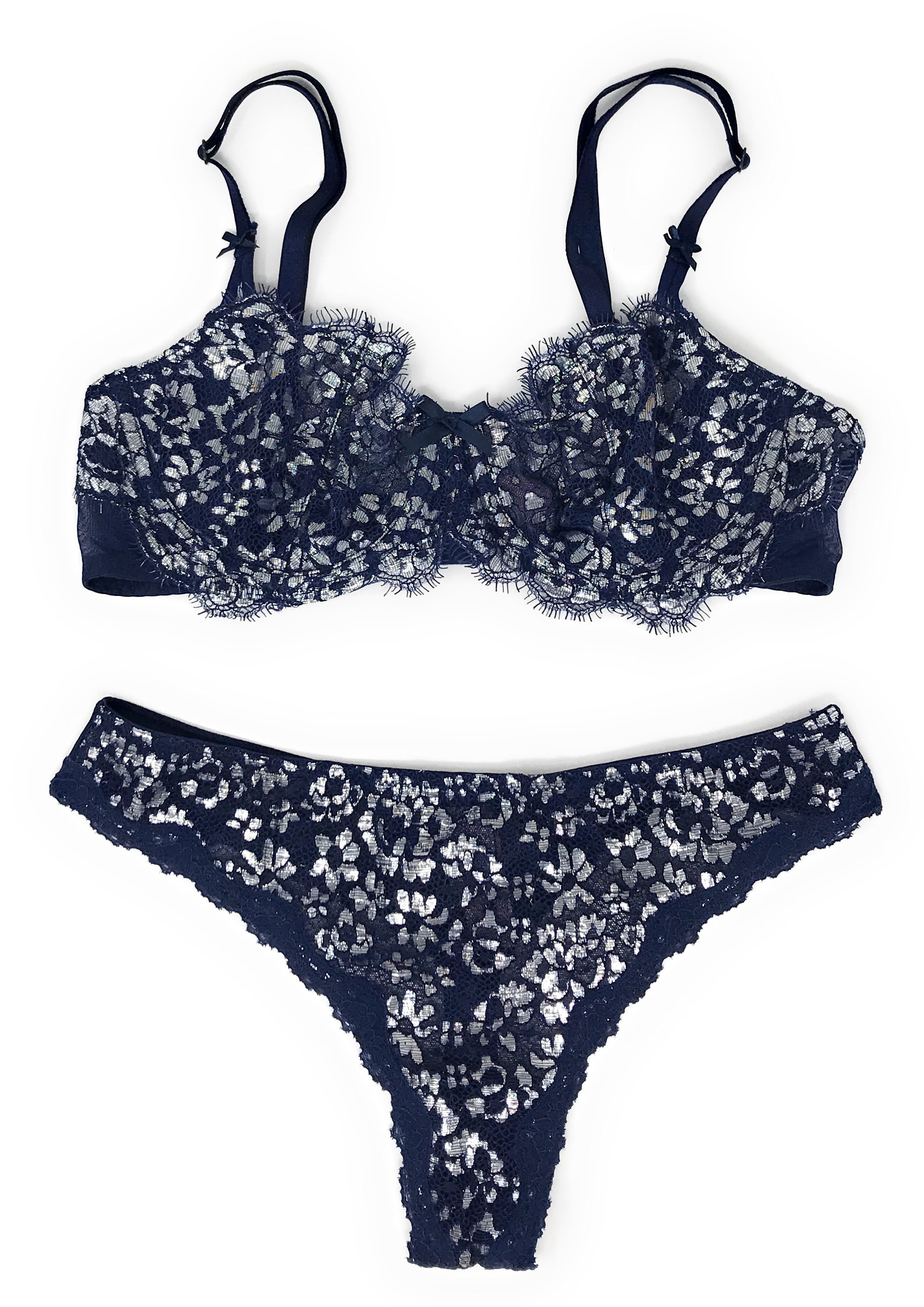 Victoria's Secret Dream Angels Wicked Uplift Bra and Thong Panty Set