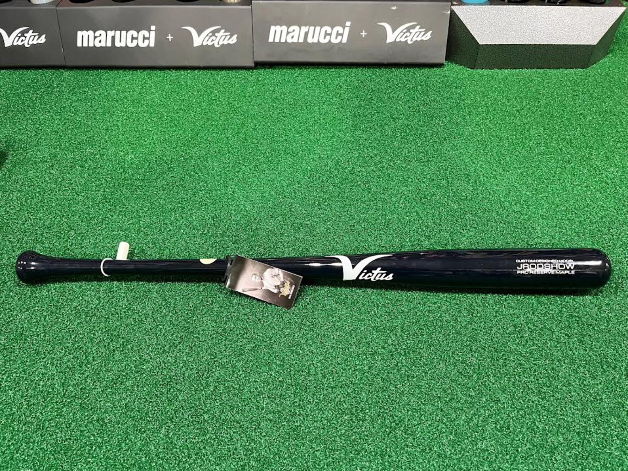 Victus JRODSHOW Wood Bat