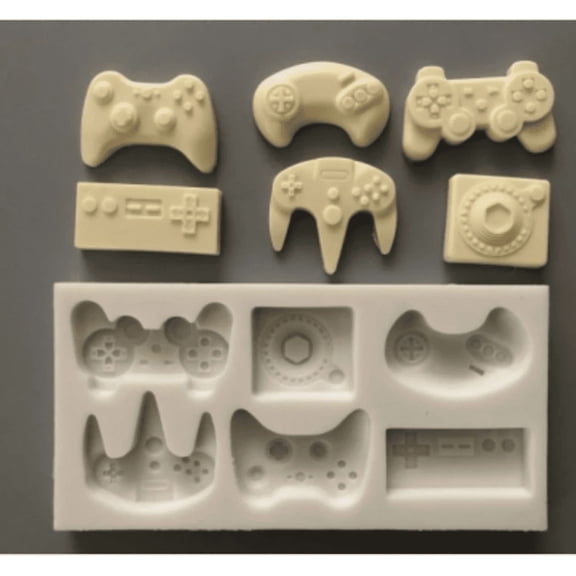 Video Game Controllers ( 6 Ct.) Silicone Mold