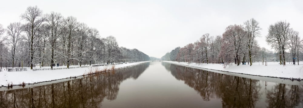 View from Sachsenbruke after winter snow storm Clara Zetkin Park Leipzig Saxony Germany Canvas Art - Panoramic Images (36 x 12)