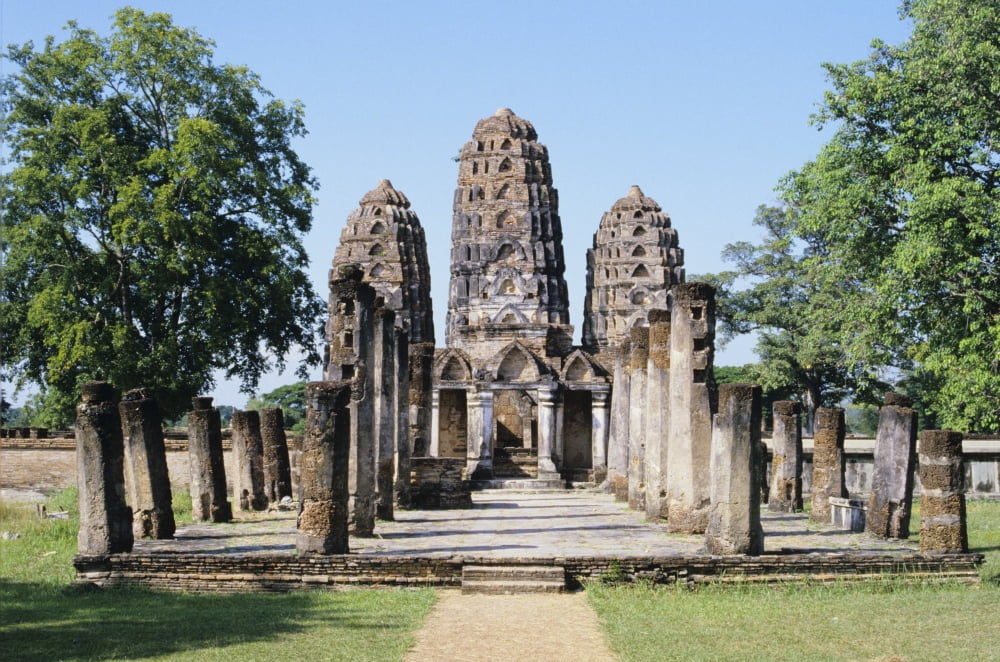 View of Sukhothai Khmer Sanctuary Ruins Thailand Canvas Art - Richard Maschmeyer Design Pics (17 x 11)