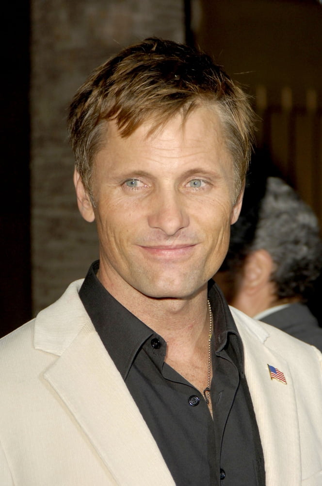Viggo Mortensen At Arrivals For A History Of Violence Premiere Canvas Art -  (16 x 20)