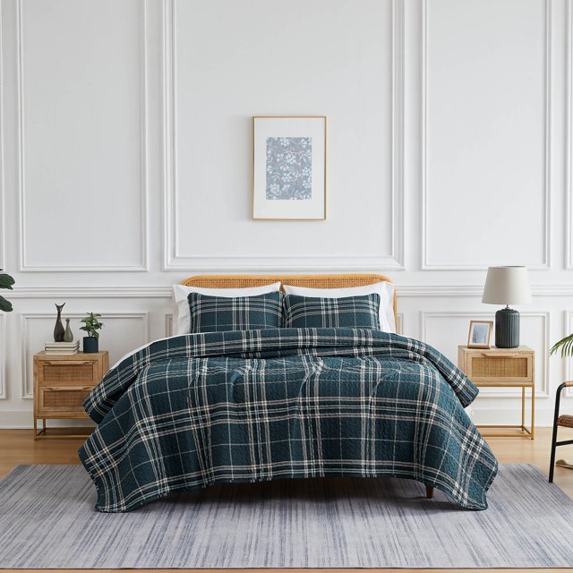 Vilano Plaid Printed Quilt Set by SouthShore Fine Linens