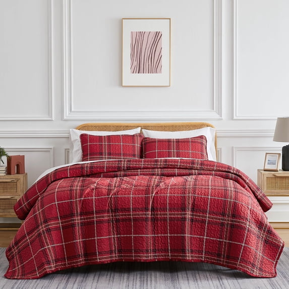 Vilano Plaid Printed Quilt Set by SouthShore Fine Linens